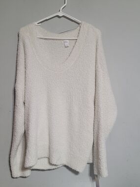 Women’s Stars Above Fuzzy Knit Top Sz XXL White Stretchy Soft Eyelash NWT